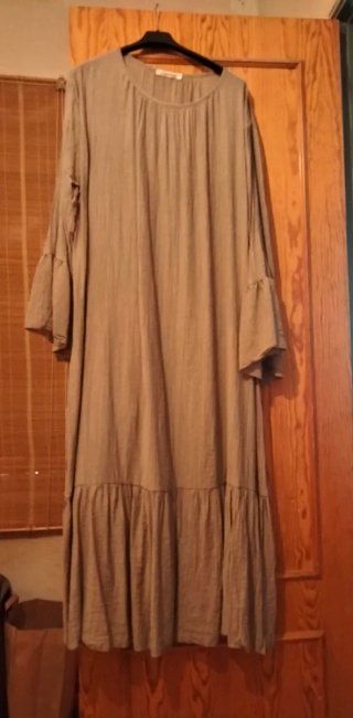 Vestido largo grise  talla única pero da grande