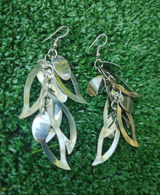 Pendientes largos plateados mujer