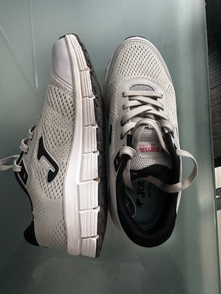 Zapatillas Joma Walking grises y negras Unisex