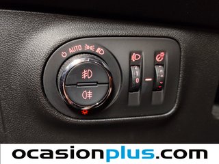 Opel Corsa 1.4 Selective 66 kW (90 CV)