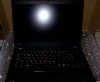Portátil Lenovo T490 14" i5 8a 16Gb RAM 256Gb SSD