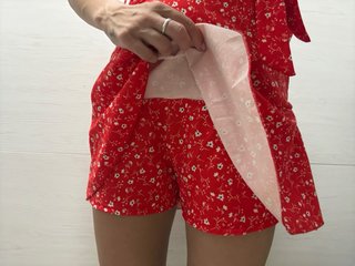 Falda pantalón corta floral roja