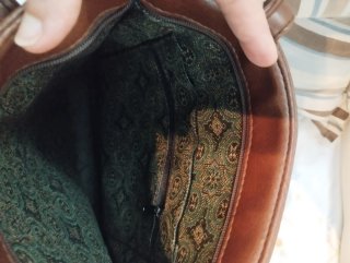 Bolso de piel marrón