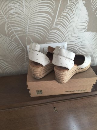 Sandalias cuña Unisa T.38 Blancas