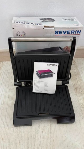 Parrilla Eléctrica Severin Compacta