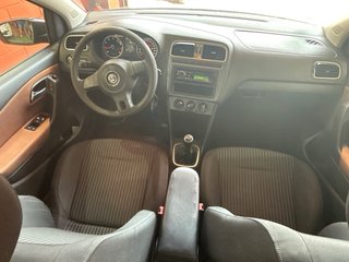 Volkswagen Polo 1.2i 5 puertas 5470€