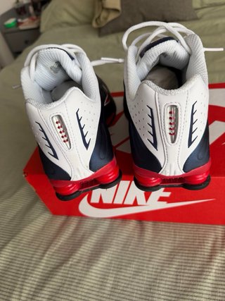 Nike Shox R4