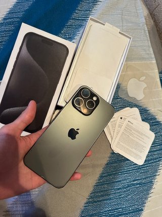 iPhone 15 Pro Max Gris