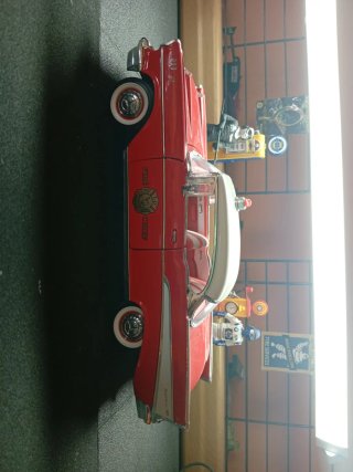 Chevrolet Bel Air Bomberos 1/18 Road Legends