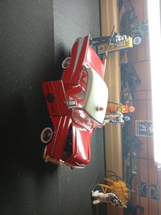 Chevrolet Bel Air Bomberos 1/18 Road Legends