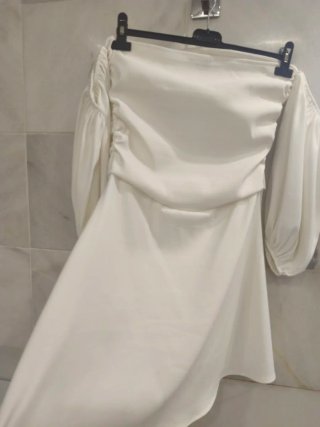 Vestido blanco de fiesta mangas abullonadas