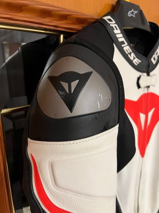 Mono Dainese Laguna Seca 4 Talla 48
