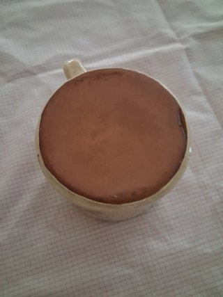 Taza de cerámica con paisaje