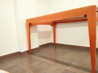 Mesa de madera y cristal extensible