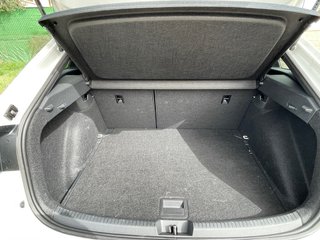 Volkswagen Taigo R-LINE AUTOMATICO