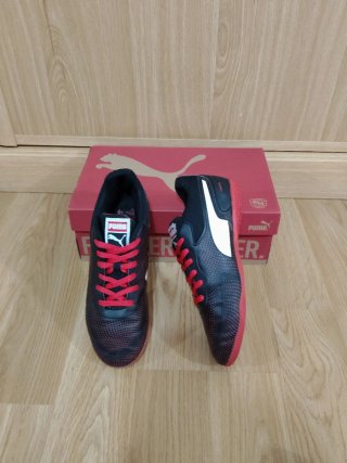 Zapatillas Puma Fútbol Negras Rojas