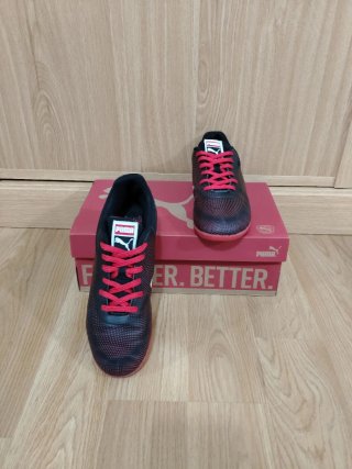 Zapatillas Puma Fútbol Negras Rojas