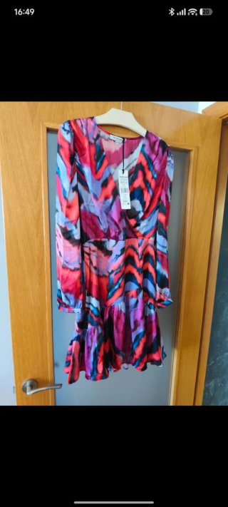 Vestido Morgan estampado morado y rojo T.34