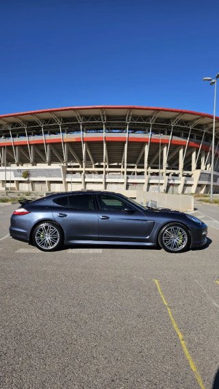 Porsche Panamera 2012