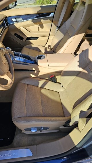 Porsche Panamera 2012