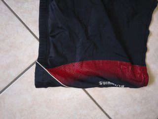 Costume da bagno uomo nero e rosso