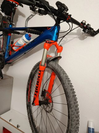 Bicicleta Cube 29 Azul