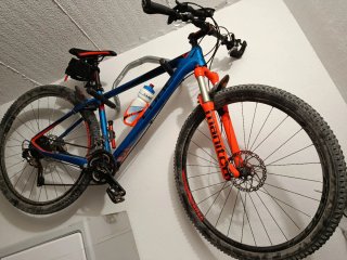 Bicicleta Cube 29 Azul