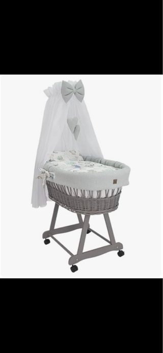 Mini Cuna Mimbre con Dosel y Ruedas