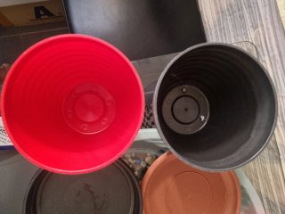 3 Macetas y 2 Platitos