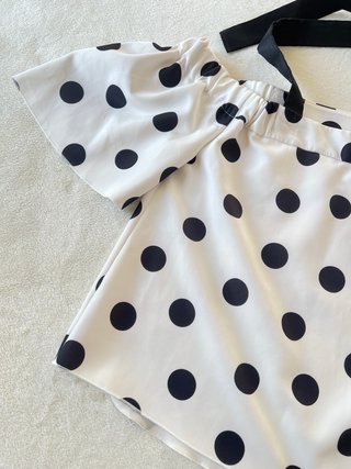 Top Zara lunares off-shoulder