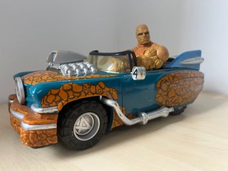Coche y Figura La Cosa 4 Fantásticos Toy Biz