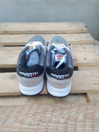 Zapatos Abarth Grises y Negros