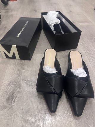 Zapatos Lola Casademunt Negros Nuevos