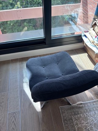 Poltrona Ikea girevole in velluto nero