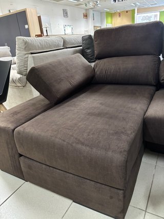 Sofá chesslong extraíble reclinable con puff