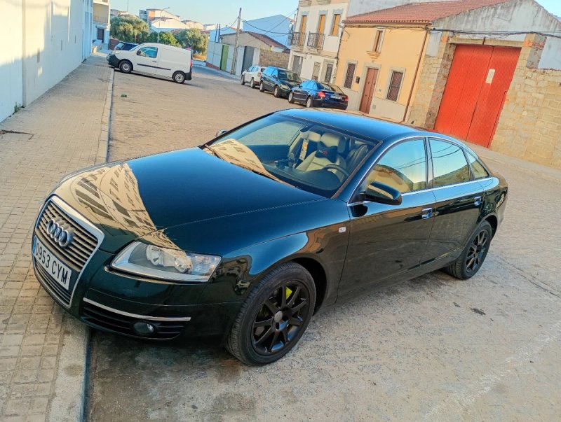 Audi A6 2004 - foto 1