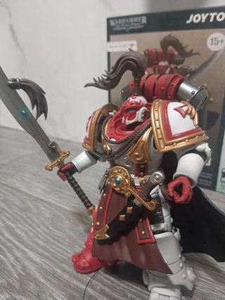 Joytoy Warhammer 40k Hibou Khan 1/18