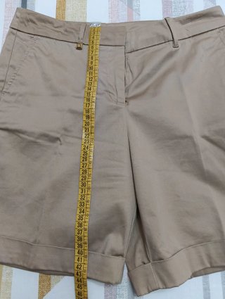 Bermudas mujer color beige
