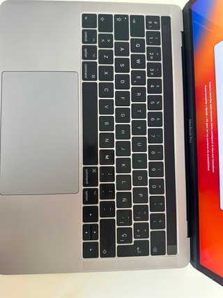 MacBook Pro 13 i5 512GB + Accesorios