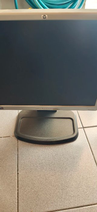 Monitor HP 19 Cuadrado Negro