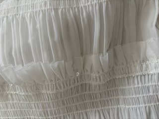 Falda blanca Bershka