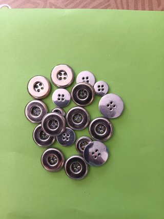 18 Botones Metálicos Plateados