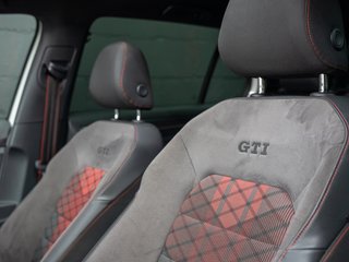 VOLKSWAGEN Golf GTI TCR 2.0 TSI 213kW290CV DSG