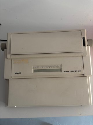 Máquina de escribir Olivetti Lettera E555 SP-II