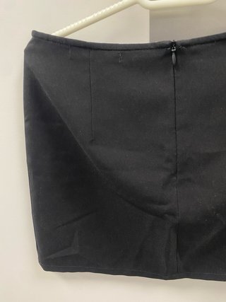 Falda mini Zara Talla 38 Negra