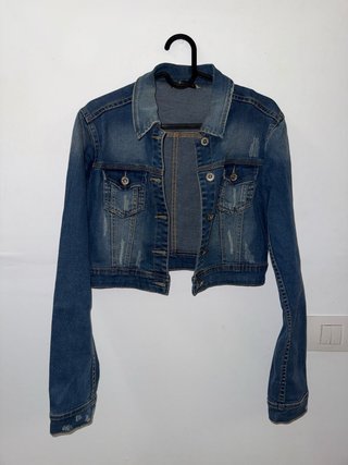 Chaqueta vaquera corta