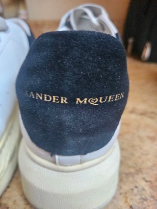 Zapatillas Alexander McQueen blancas y negras