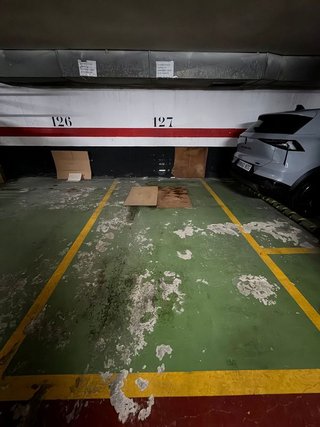 Garaje en venta en La Salut - Lloreda en Badalona