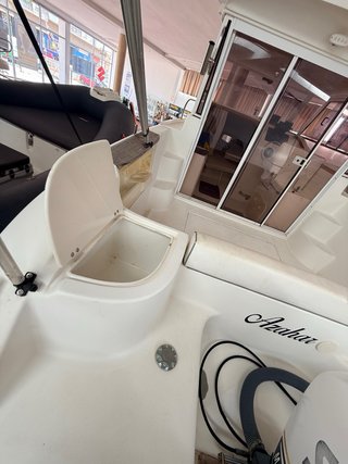 Embarcación Selva F.6.5 Cabin