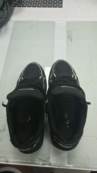 Dior B30 Sneakers Negras y Plateadas